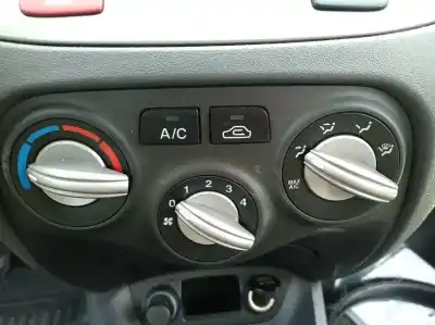 Peça sobressalente para automóvel em segunda mão comando de sofagem (chauffage / ar condicionado)  por kia rio 1.5 crdi ex2 referências oem iam 
