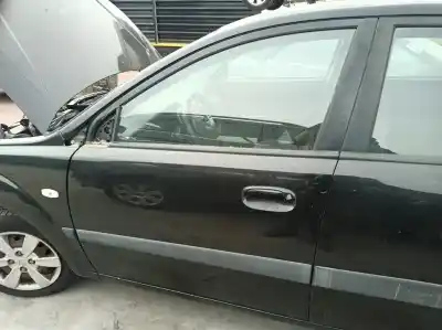 İkinci el araba yedek parçası SOL ÖN KAPI için KIA RIO  OEM IAM referansları   