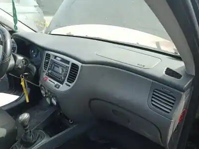 Peça sobressalente para automóvel em segunda mão tablier por kia rio 1.5 crdi ex2 referências oem iam   