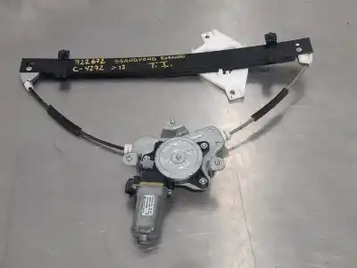 Second-hand car spare part passenger side right window regulator for ssangyong korando crystal 4x2 oem iam references 98820cz010  n1.z2.22.4.1
