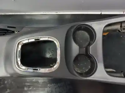 Автозапчастина б/у центральний подлокник для fiat freemont (345_) 2.0 jtd посилання на oem iam   n1.z2.11.7.3