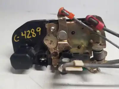 Second-hand car spare part left front door lock for chrysler 300 c 3.0 crd oem iam references 