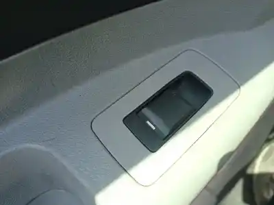 Second-hand car spare part rear left power window switch for chrysler 300 c 3.0 crd oem iam references 