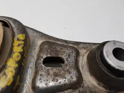 Автозапчастина б/у задня опора двигуна для opel vivaro furgón/combi (07.2006 =>) furgón 2.7t l1h1 посилання на oem iam   n1.z2.6.10.5