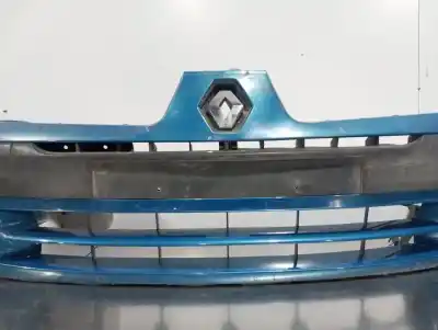 Автозапчастина б/у передній бампер для renault clio ii fase ii (b/cb0) authentique посилання на oem iam   n5.z1.7.13.á