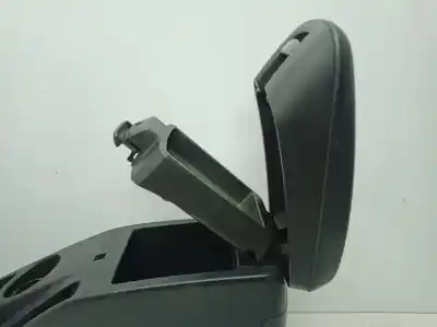 Pezzo di ricambio per auto di seconda mano bracciolo centrale per kia cee'd fastback (ed) 1.4 riferimenti oem iam   n1.z2-11.9.3