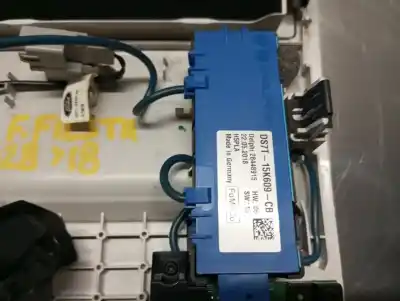 Second-hand car spare part interior light for ford fiesta (ce1) active 86 cv / 63 kw oem iam references h1bba519a58bh ds7t15k609cb