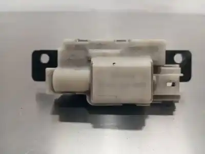 Second-hand car spare part TRUNK LOCK for RENAULT CLIO III  OEM IAM references 8200076240E  N1.Z1.26.1.B