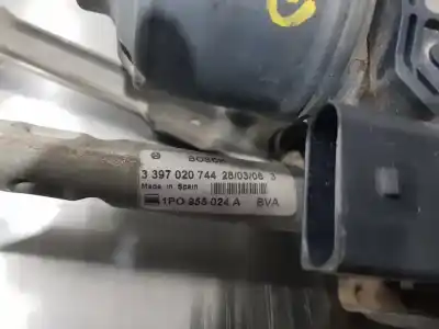 Peça sobressalente para automóvel em segunda mão motor do limpa para brisas por seat leon (1p1) comfort limited referências oem iam 1p0955024a 1p0955120