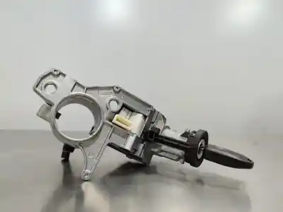 Peça sobressalente para automóvel em segunda mão COMUTADOR DE IGNIÇÃO por OPEL ZAFIRA B  Referências OEM IAM 09556M213A 281726  