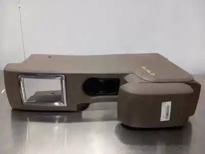 Автозапчасти б/у центральный подлокотник за dodge journey van (jc) 2.0 crd ссылки oem iam 100013907  n1.z2.11.4.2