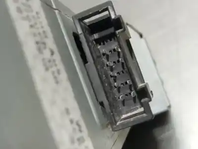 Pezzo di ricambio per auto di seconda mano impianto audio / radio cd per audi a4 avant (8e) 2.0 tdi riferimenti oem iam 8e0035111d  n1.z3.2.5.3