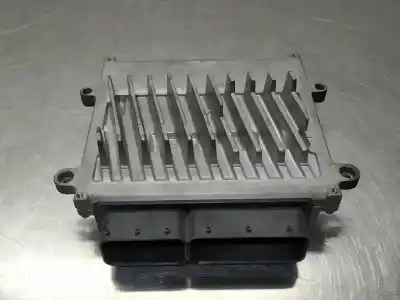 Peça sobressalente para automóvel em segunda mão centralina de motor uce por volvo xc90 v8 executive geartronic (7 asientos) referências oem iam 30729999aa 2797009164