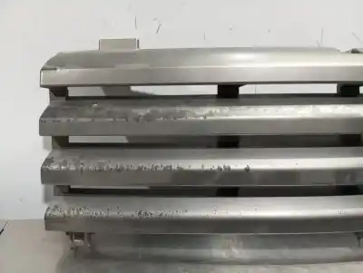 Second-hand car spare part front grille for land rover range rover (lm) 4.4 v8 hse oem iam references 51137009910  n1.z3.3.2.4