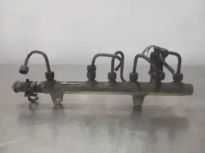 Автозапчастина б/у РАМПА ИНЖЕКТОРА для RENAULT MEGANE II FAMILIAR  Посилання на OEM IAM 8200347176  N2.Z1.14.5.4