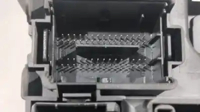 Second-hand car spare part fuse box unit for opel corsa d limited edition oem iam references 13301563  n1.z2.9.3.3.m