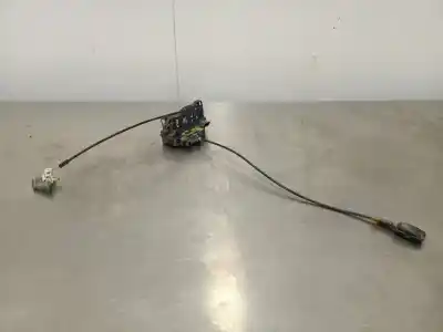 Second-hand car spare part rear left door lock for renault clio iii extreme 106 cv / 78 kw oem iam references 300128e  n1.z1.26.1.m