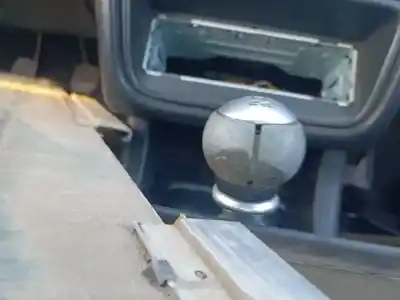 Pezzo di ricambio per auto di seconda mano pomello della leva del cambio per peugeot 406 coupe (s1/s2) 4hx(dw12ted4/fap) riferimenti oem iam   