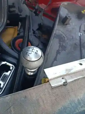 Pezzo di ricambio per auto di seconda mano pomello della leva del cambio per peugeot 406 coupe (s1/s2) 4hx(dw12ted4/fap) riferimenti oem iam   
