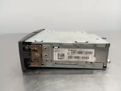 Pezzo di ricambio per auto di seconda mano impianto audio / radio cd per renault clio iii confort dynamique riferimenti oem iam 8200401291  n1.z3.2.5.3