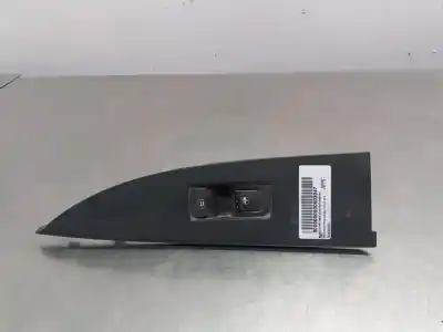 Автозапчасти б/у ВЫКЛЮЧАТЕЛЬ ПЕРЕДНЕГО ПРАВОГО ОКНА за SSANGYONG KYRON  ссылки OEM IAM 7226009000  N1.Z1.18.5