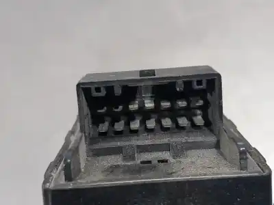 Автозапчасти б/у выключатель переднего правого окна за ssangyong kyron 200 xdi premium 4wd ссылки oem iam 7226009000  n1.z1.18.5