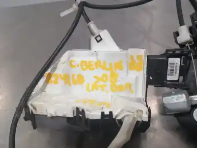 Peça sobressalente para automóvel em segunda mão fechadura da porta do lado direito por citroen berlingo cuadro sx referências oem iam psa 828423 psa828423