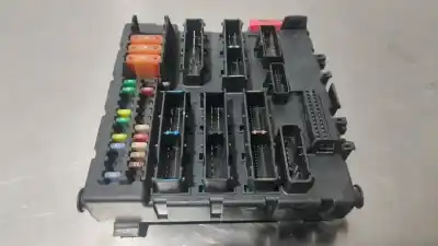 Peça sobressalente para automóvel em segunda mão caixa de fusíveis e relés por opel vectra c berlina comfort referências oem iam 13205776 519164008