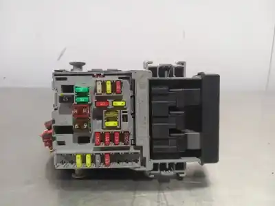 Second-hand car spare part fuse box unit for opel insignia a sedán (g09) 2.0 cdti (69) oem iam references 13222786