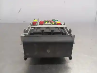 Second-hand car spare part fuse box unit for opel insignia a sedán (g09) 2.0 cdti (69) oem iam references 13222786  n1.z2.9.3.2