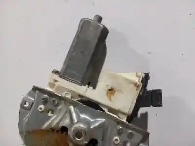 Pezzo di ricambio per auto di seconda mano ALZACRISTALLI ANTERIORE DESTRO per TOYOTA COROLLA (E12)  Riferimenti OEM IAM 0130822032  N1.Z2.22.3.3