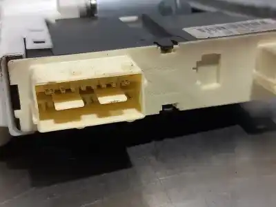 Second-hand car spare part passenger side right window regulator for citroen c4 berlina exclusive oem iam references 997831101 7746004701