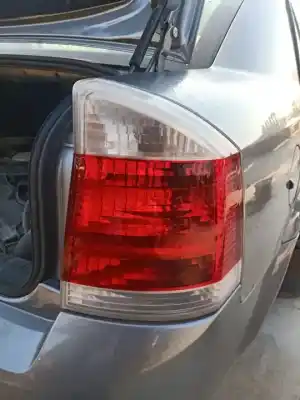 Second-hand car spare part right tailgate light for opel vectra c (z02) 1.9 cdti (f69) oem iam references 
