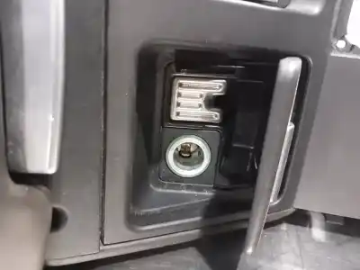 Автозапчастина б/у центральний подлокник для land rover range rover (lm) 4.4 v8 cat посилання на oem iam   n1.z2.11.3.3