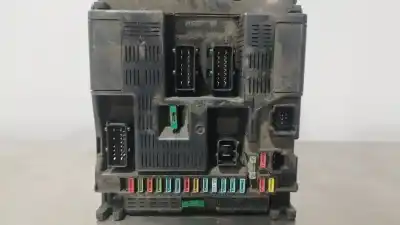 Second-hand car spare part fuse box unit for peugeot 307 break / sw (s1) 307 break / sw (s1) (2002 - 2005) oem iam references 2697004  n1.z2.9.4.3