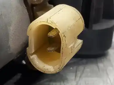 Second-hand car spare part passenger side right window regulator for renault clio ii fase i (b/cbo) 1.9 d 64 cv / 47 kw oem iam references 7700842241g  n1.z2.17.1.1