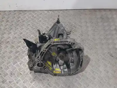 Автозапчасти б/у коробка передач за renault clio iii imusic confort dynamique ссылки oem iam jh3172 esta n2.z1.35.2.b Автозапчасти б/у коробка передач за renault clio iii imusic confort dynamique ссылки oem iam jh3172 esta n2.z1.35.2.b