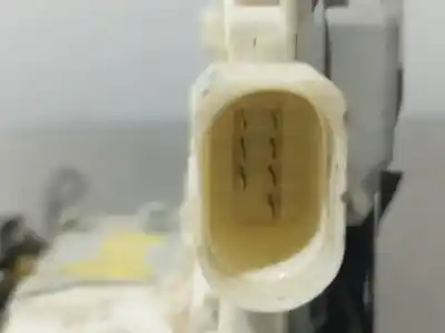 Pezzo di ricambio per auto di seconda mano serratura porta anteriore destra per audi a4 berlina (8e) 1.9 tdi riferimenti oem iam 