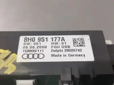 Автозапчастина б/у внутрішне світло для audi a4 cabrio (8h) 2.0 tdi посилання на oem iam 8h0951177a  n1.z2.8.8.4