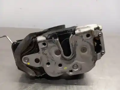 Автозапчастина б/у замок передніх дверей лівий для opel astra j (p10) 1.4 turbo (68) посилання на oem iam 13577979  n1.z1.26.4.a