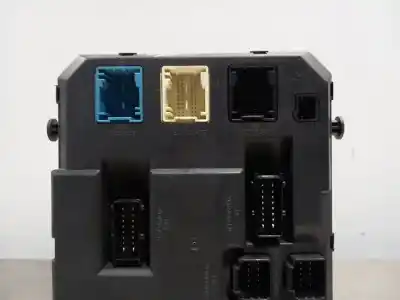 Автозапчасти б/у блок реле/предохранителей за citroen c3 picasso exclusive ссылки oem iam 9664983480  n1.z2.9.4.4