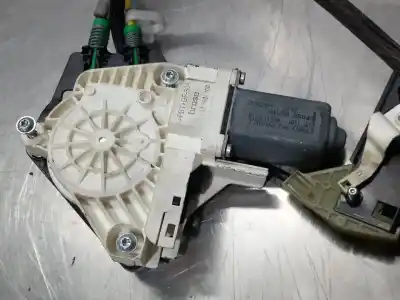 Автозапчастина б/у РЕГУЛЯТОР ПЕРЕДНЬОГО ПРАВОГО СКЛА для AUDI A1 (8X)  Посилання на OEM IAM 8K0959802C  N1.Z2.20.5.2