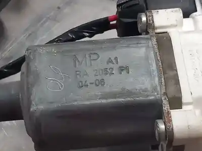 Second-hand car spare part passenger side right window regulator for smart forfour (454) 1.5 cdi (454.001) oem iam references 0130822207  n1.z2.e/e.19.15.2.m