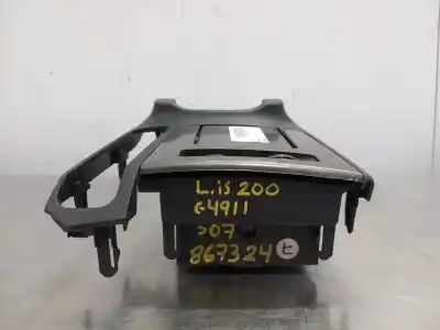 Автозапчастина б/у молдинг для lexus is200 (ds2/is2) 220d посилання на oem iam 5562053030