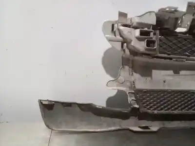 Tweedehands auto-onderdeel voorbumper voor smart coupe fortwo coupe mhd (52kw) (451.380) 71 cv / 52 kw oem iam-referenties   n1.z3.3.7.2