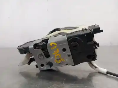 Peça sobressalente para automóvel em segunda mão fechadura da porta dianteira esquerda por peugeot 208 access referências oem iam 9688080080