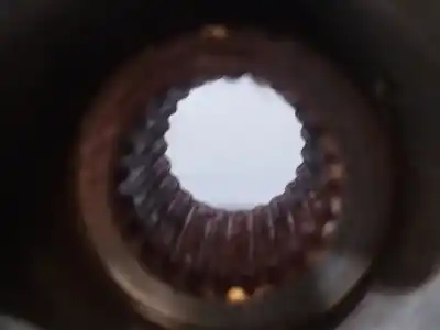 Автозапчасти б/у ПЕРЕДНЯЯ ПРАВАЯ КУЛАЧКА за DACIA SANDERO  ссылки OEM IAM 202B  N4.Z1.01.02.03