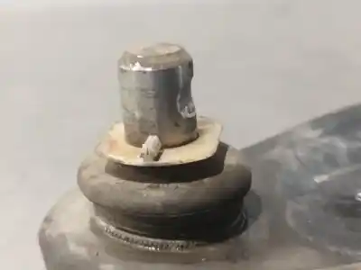 Gebrauchtes Autoersatzteil UNTERER Lenker Radaufhängung VORN RECHTS zum DACIA SANDERO  OEM-IAM-Referenzen   N4.Z1.01.02.03