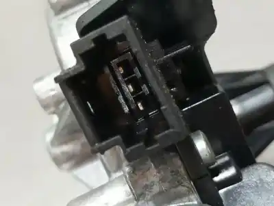 Автозапчастина б/у двигатель заднього склоочисника для dacia duster ii comfort посилання на oem iam 0390205007 a4538205800