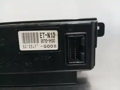 Peça sobressalente para automóvel em segunda mão display gps / multimídia por kia cee'd fastback (ed) 1.6 crdi 115 referências oem iam 957101h100  n1.z2.8.7.1